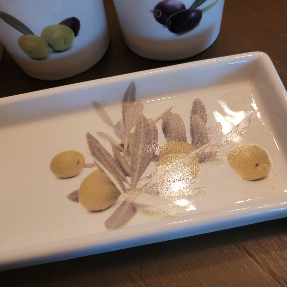 Olive Design Serveware Set - Picture 7 of 9